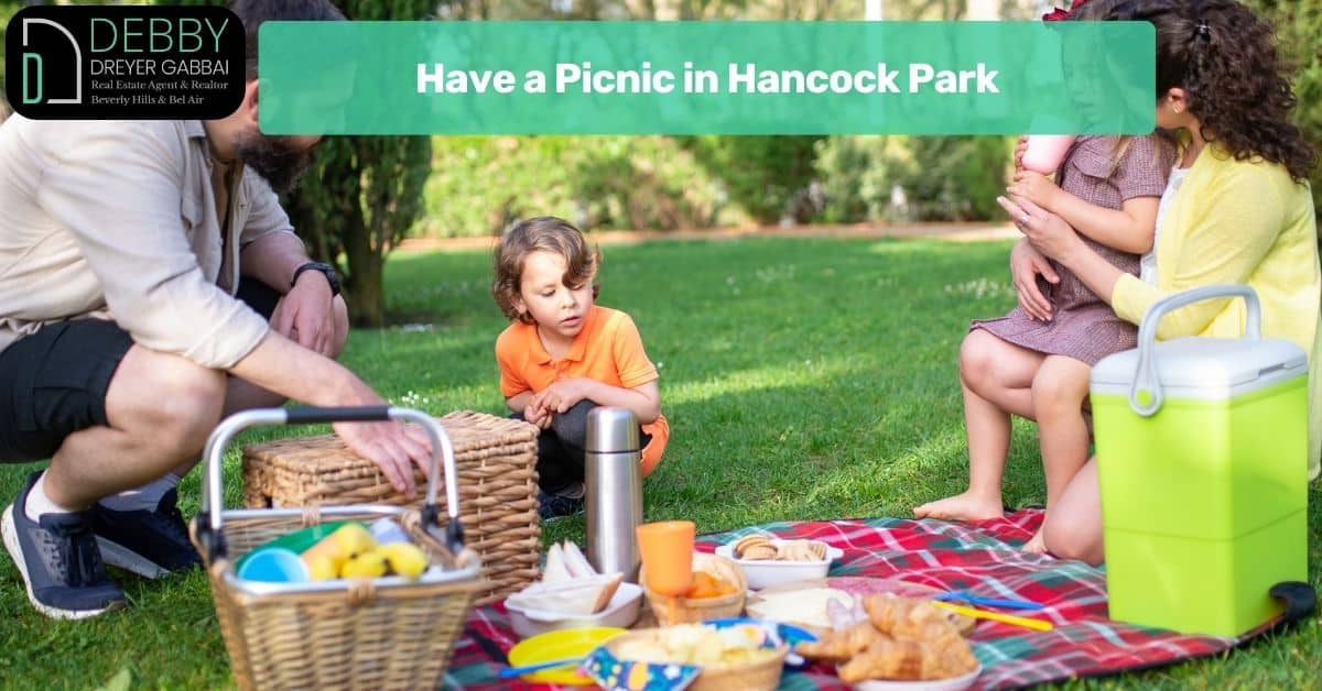 Have a Picnic in Hancock Park